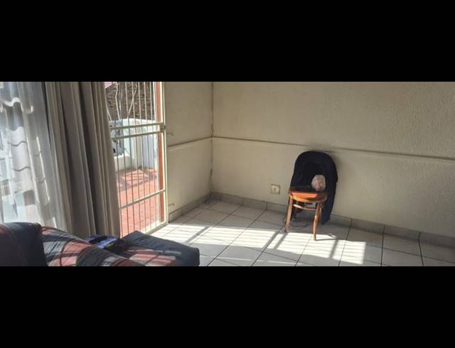 2 BEDROOM TOWNHOUSE FOR SALE IN VERWOERDPARK